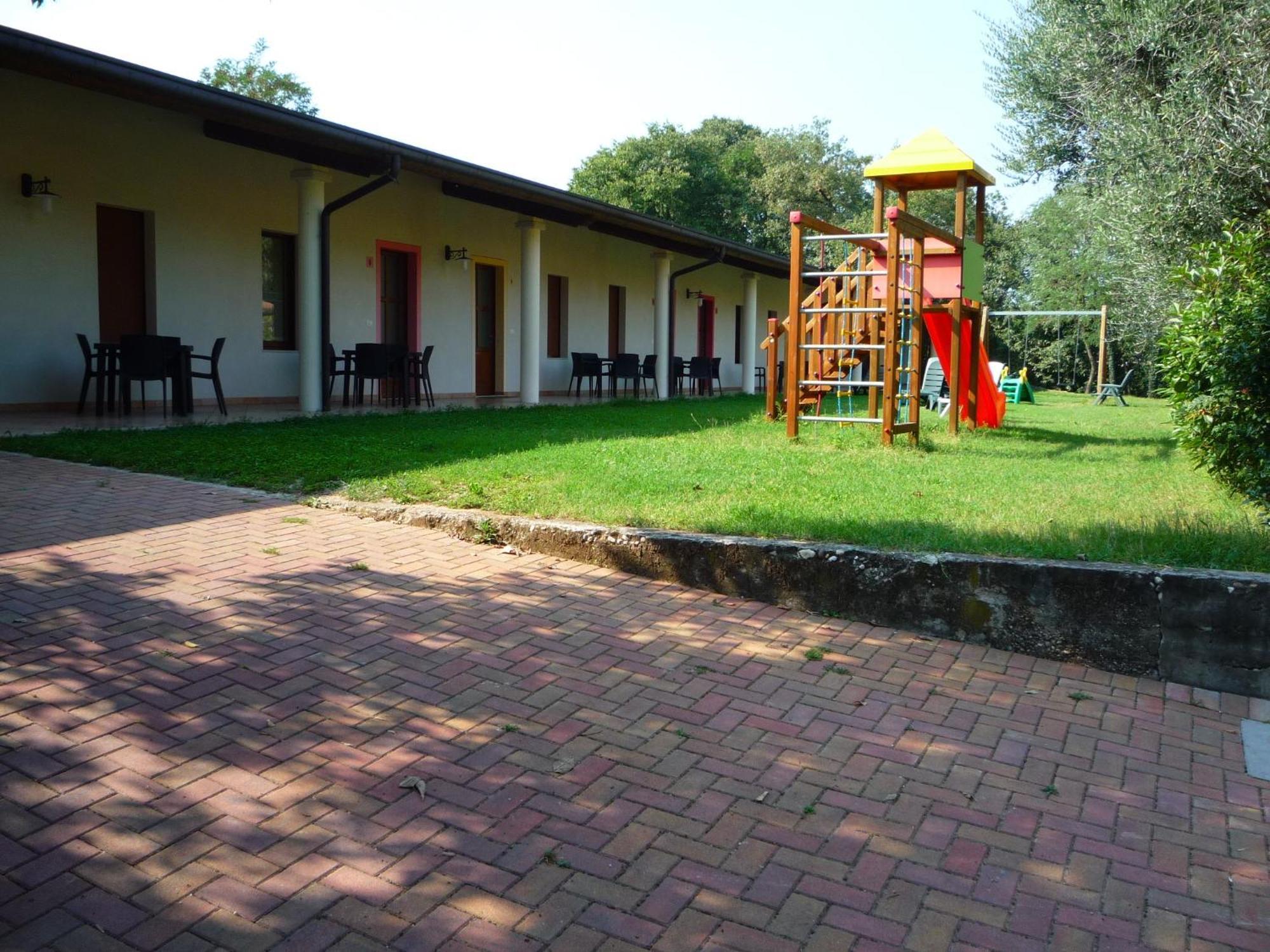 Agriturismo Lupo Bianco Монцамбано Екстериор снимка