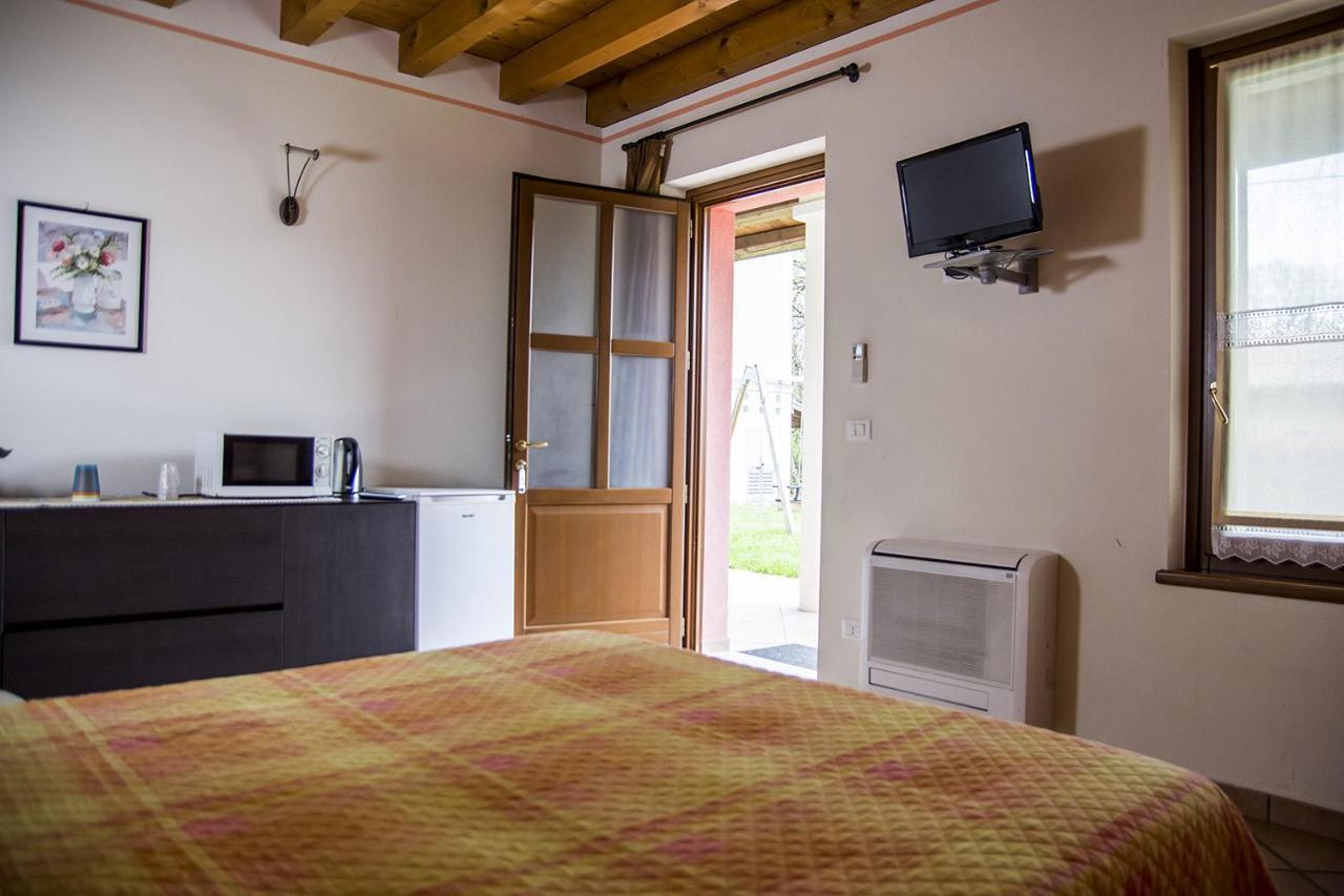 Agriturismo Lupo Bianco Монцамбано Екстериор снимка