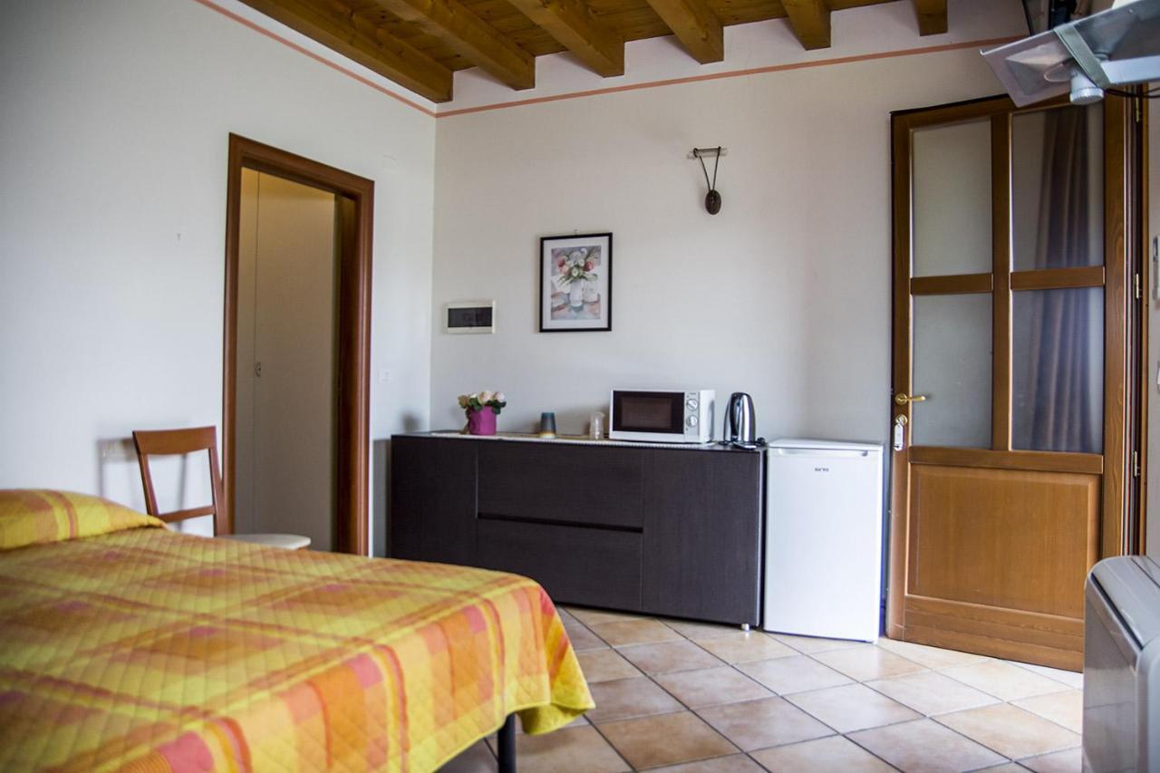 Agriturismo Lupo Bianco Монцамбано Екстериор снимка