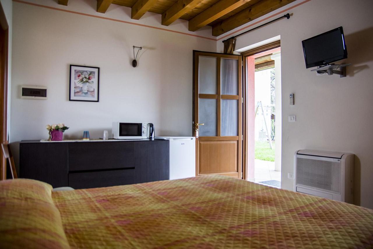 Agriturismo Lupo Bianco Монцамбано Екстериор снимка