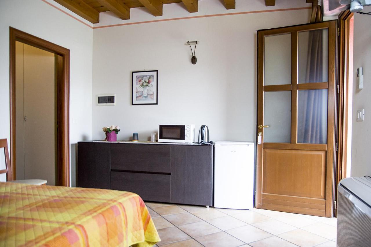 Agriturismo Lupo Bianco Монцамбано Екстериор снимка