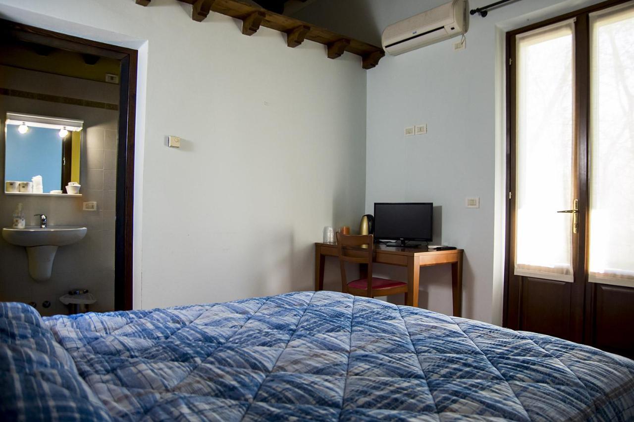 Agriturismo Lupo Bianco Монцамбано Екстериор снимка