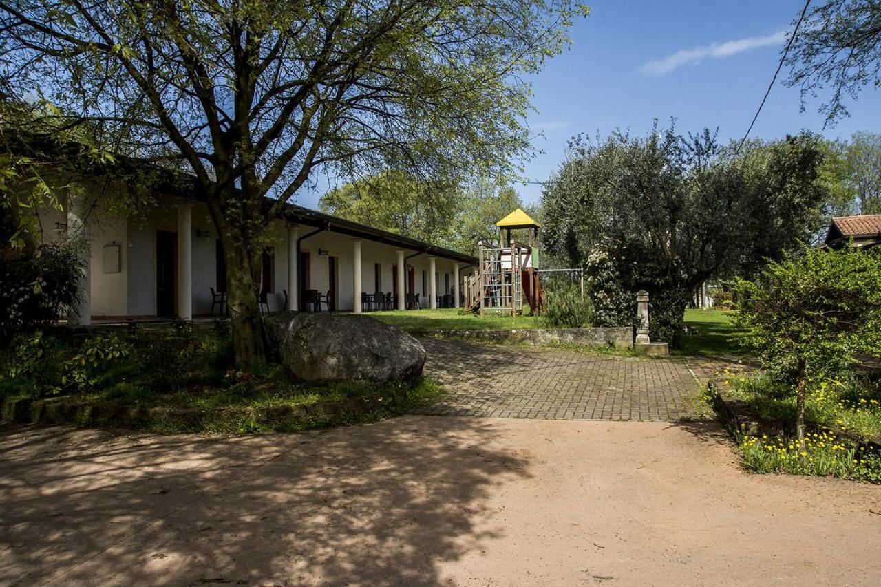 Agriturismo Lupo Bianco Монцамбано Екстериор снимка